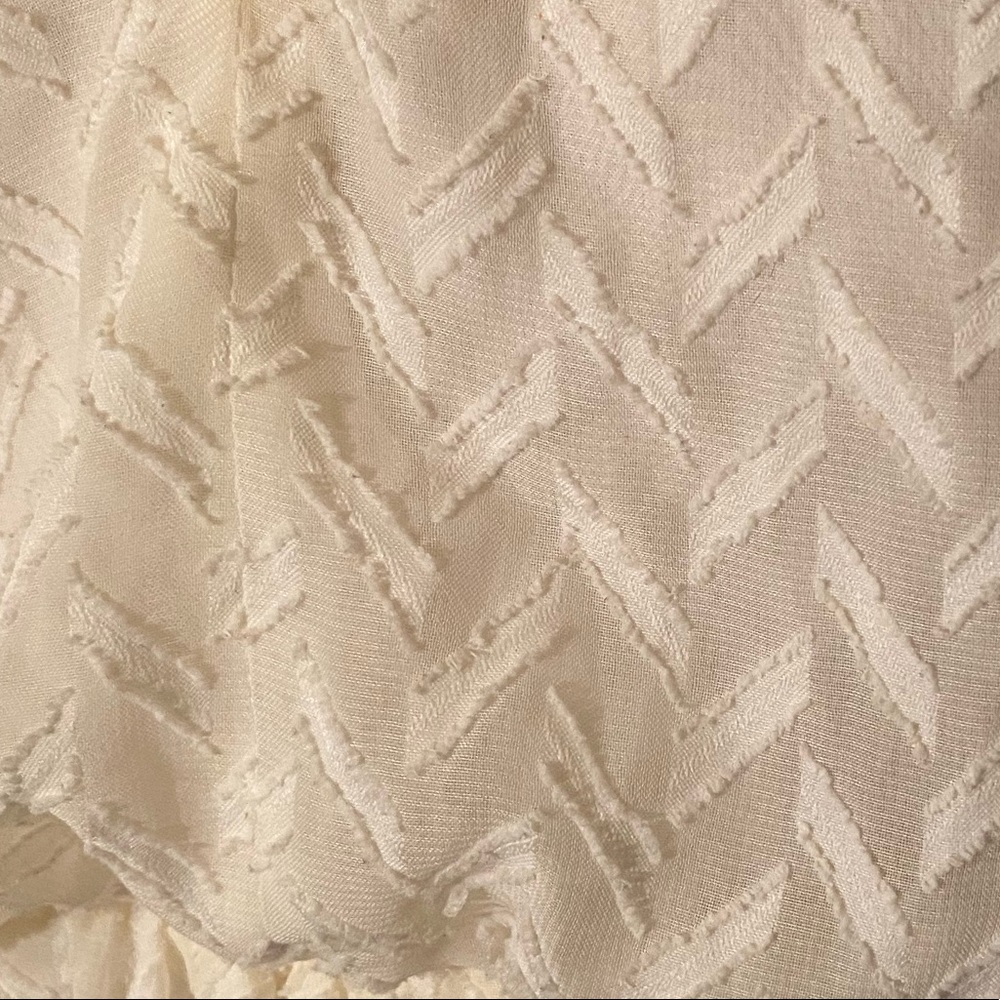 [Lush] Keyhole Halter Tie Romper - Picture 3 of 3